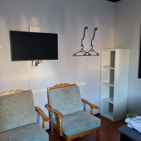 Bromoella Camping O Vandrarhem Exterior foto